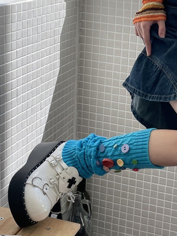 Button Embellished Cable Knit Leg Warmer-3