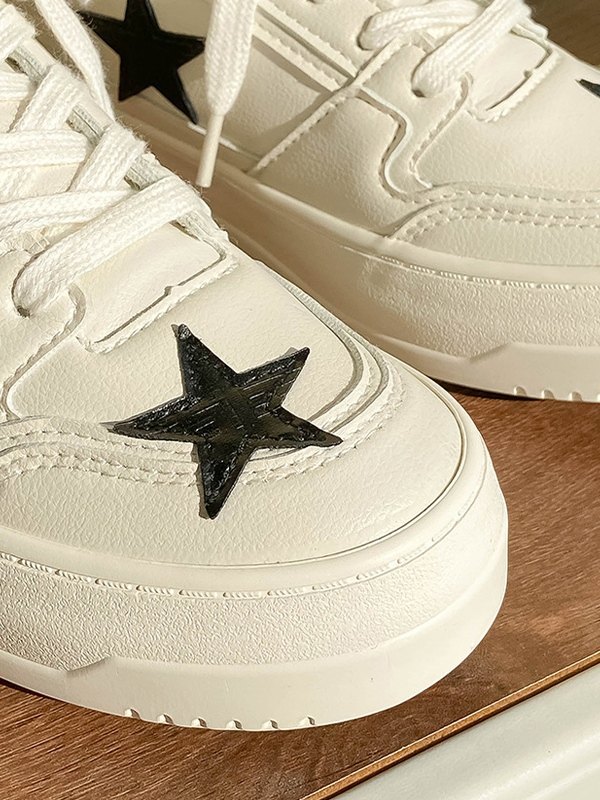 Contrasting Stars Flat Sneaker-4